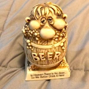 Vintage RUSS BERRIE & CO INC statue